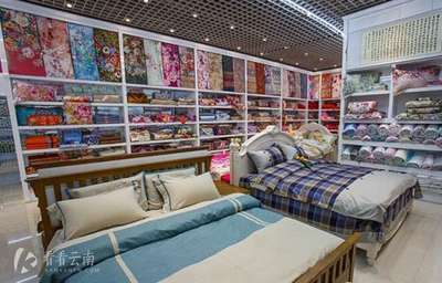 西南第一大購物批發市場 云南日用百貨的商貿王國